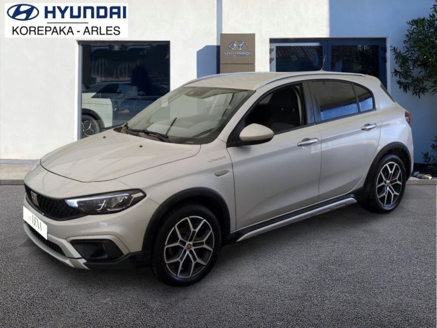 13200 : HYUNDAI Arles - Lexa Automobile - FIAT TIPO CROSS 5 PORTES MY22 Plus - TIPO II - Gris - Boîte manuelle - Essence sans plomb