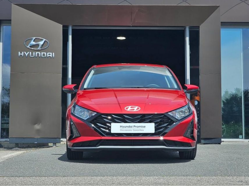 29000 : Hyundai Quimper - Iroise Automobiles - HYUNDAI i20 - i20 - Dragon Red Métal - Traction - Essence