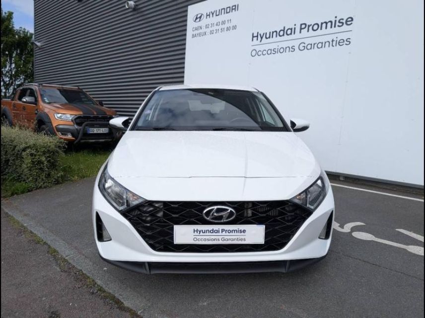 14100 : Hyundai Lisieux - Trajectoire Automobiles - HYUNDAI i20 - i20 - Polar White - Traction - Essence/Micro-Hybride