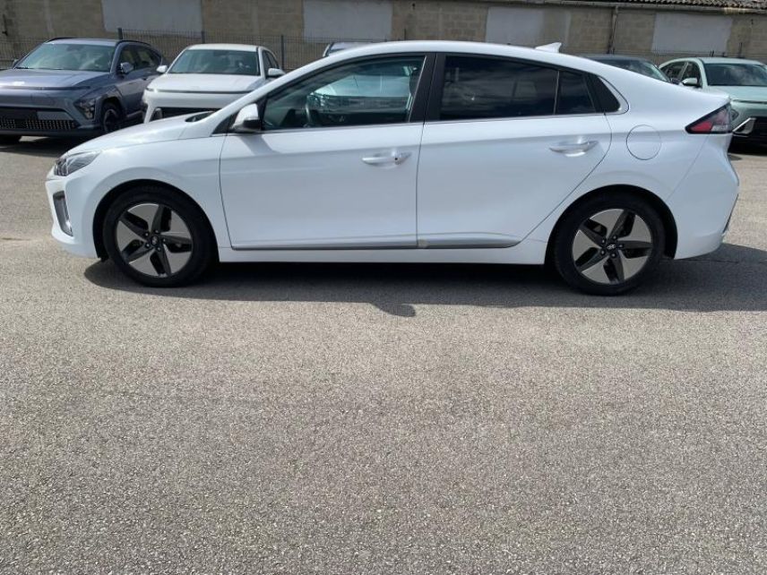 29200 : Hyundai Brest - Iroise Automobiles - HYUNDAI Ioniq - Ioniq - Polar White - Traction - Hybride : Essence/Electrique