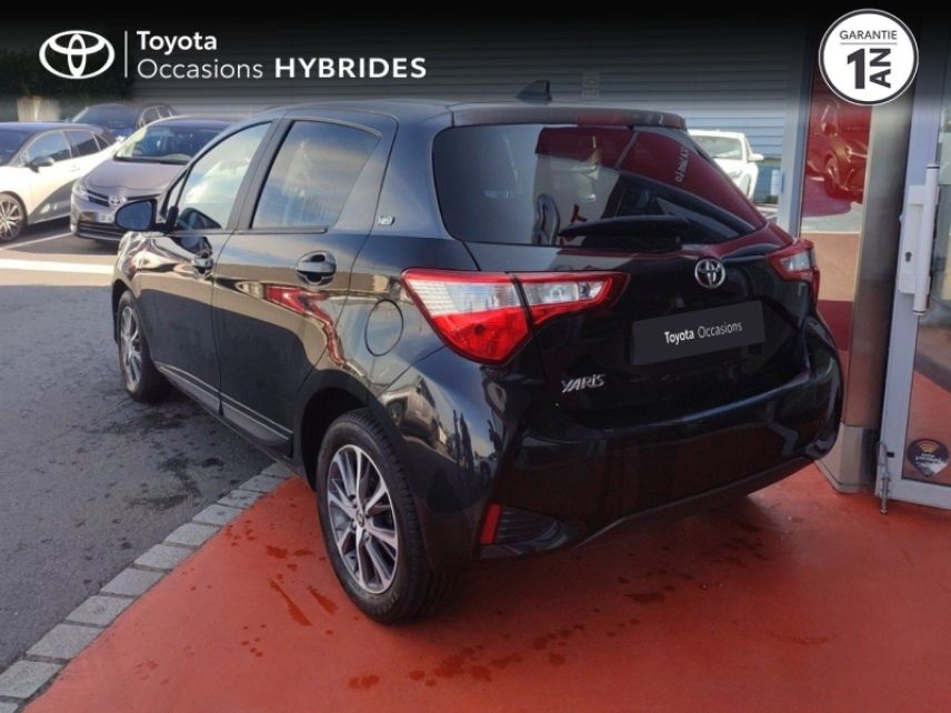 50000 : Hyundai Saint-Lô - GCA - TOYOTA Yaris - Yaris - Noir Intense bi-ton Toit Gris Atlas - Traction - Essence