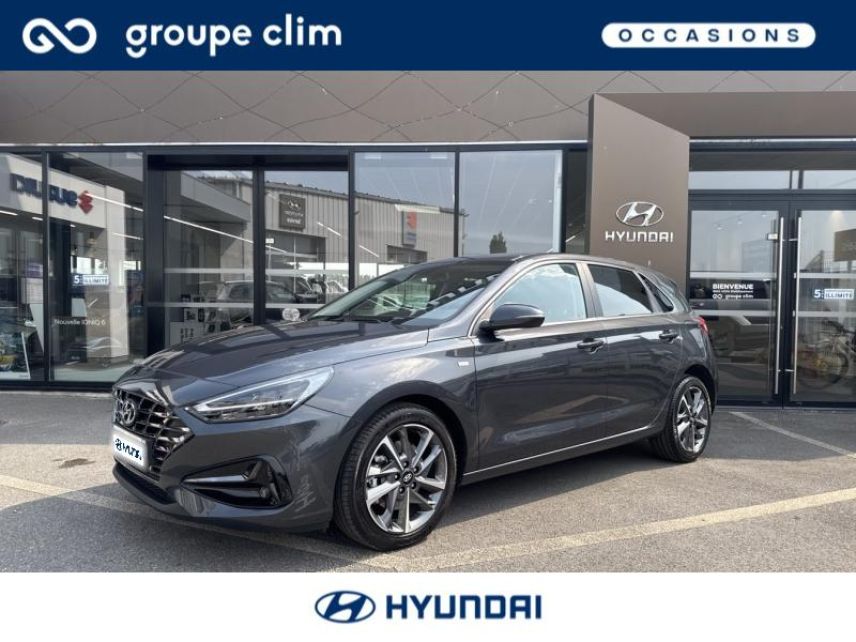 40990 : Hyundai Dax - i-AUTO - HYUNDAI i30 - i30 - Dark Knight Métal - Traction - Essence/Micro-Hybride