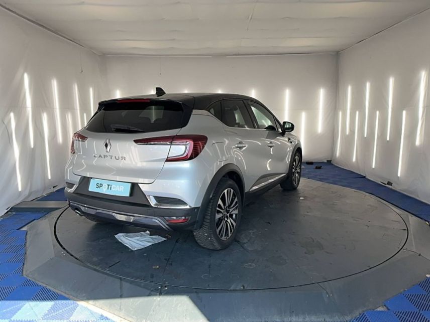 31200 : Hyundai TOULOUSE NORD - AUTO NORD - RENAULT CAPTUR Initiale Paris - CAPTUR II - GRIS - Boîte automatique - Diesel