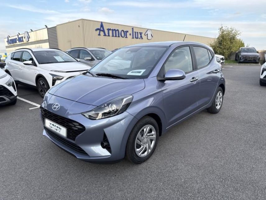 56000 : Hyundai Vannes - Park Lann Automobiles - HYUNDAI i10 - i10 - Meta Blue Métal - Traction - Essence