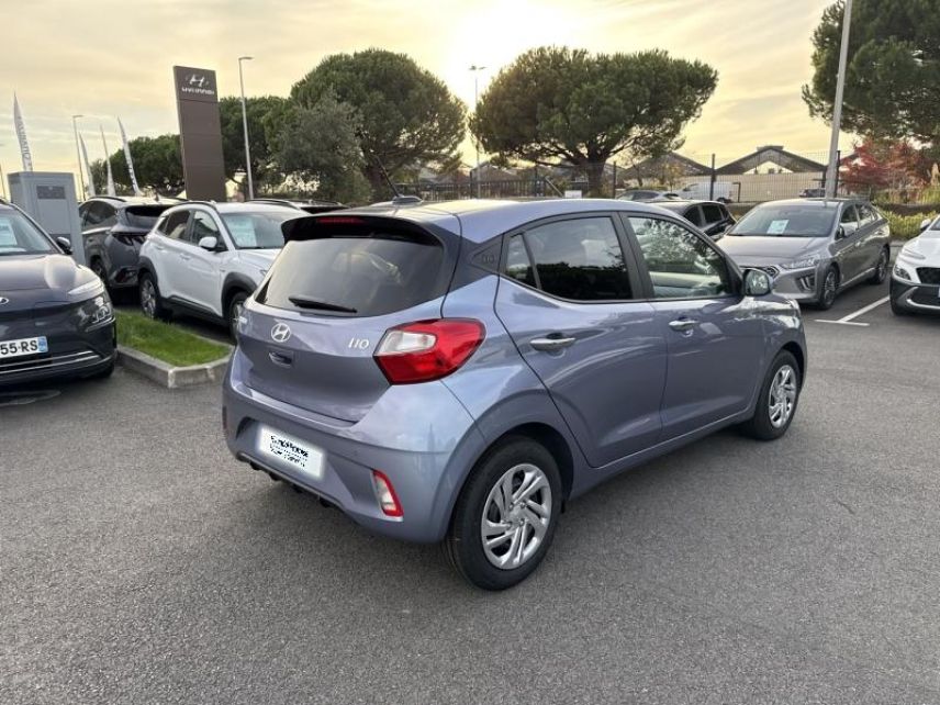 56000 : Hyundai Vannes - Park Lann Automobiles - HYUNDAI i10 - i10 - Meta Blue Métal - Traction - Essence
