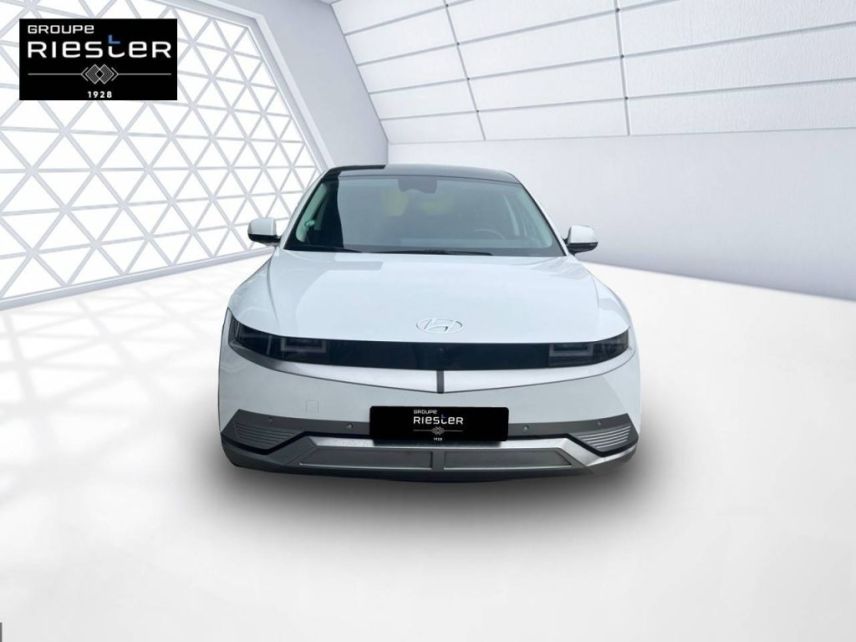 77100 : Hyundai Meaux - Protea by Riester - HYUNDAI IONIQ 5 Project 45 - IONIQ 5 - BLANC - Automate à fonct. Continu - Courant électrique