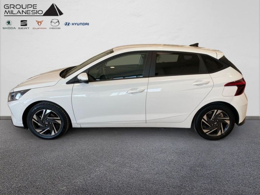 13300 : Hyundai Salon de Provence - Cap Milanesio - HYUNDAI i20 Intuitive - i20 III - Blanc - Automate sequentiel - Essence sans plomb