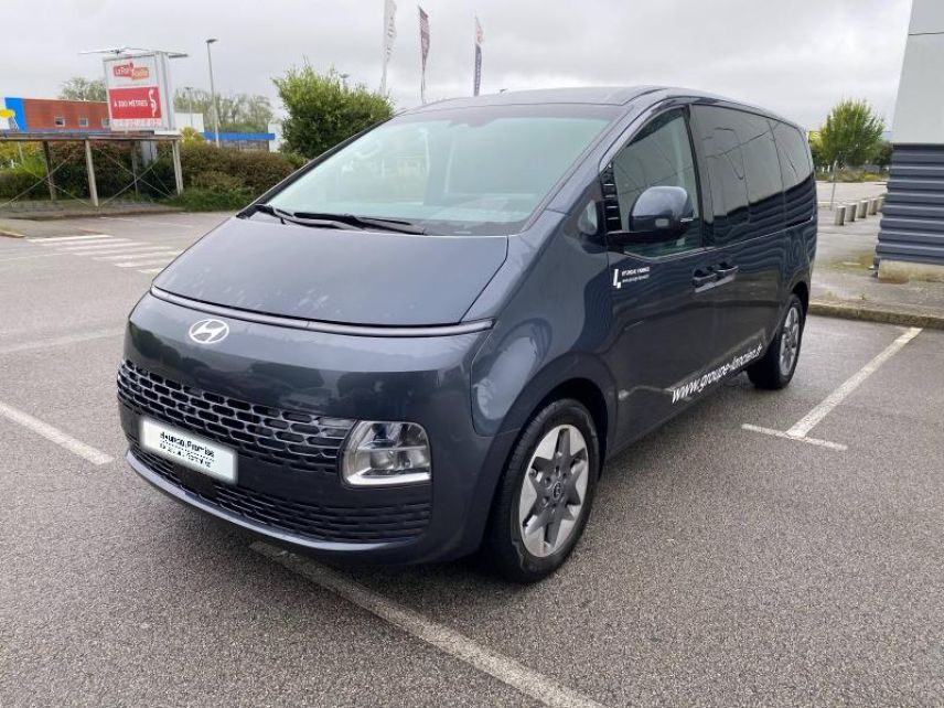 56000 : Hyundai Vannes - Park Lann Automobiles - HYUNDAI Staria - Staria - Graphite Gray Metal - Traction - Hybride : Essence/Electrique