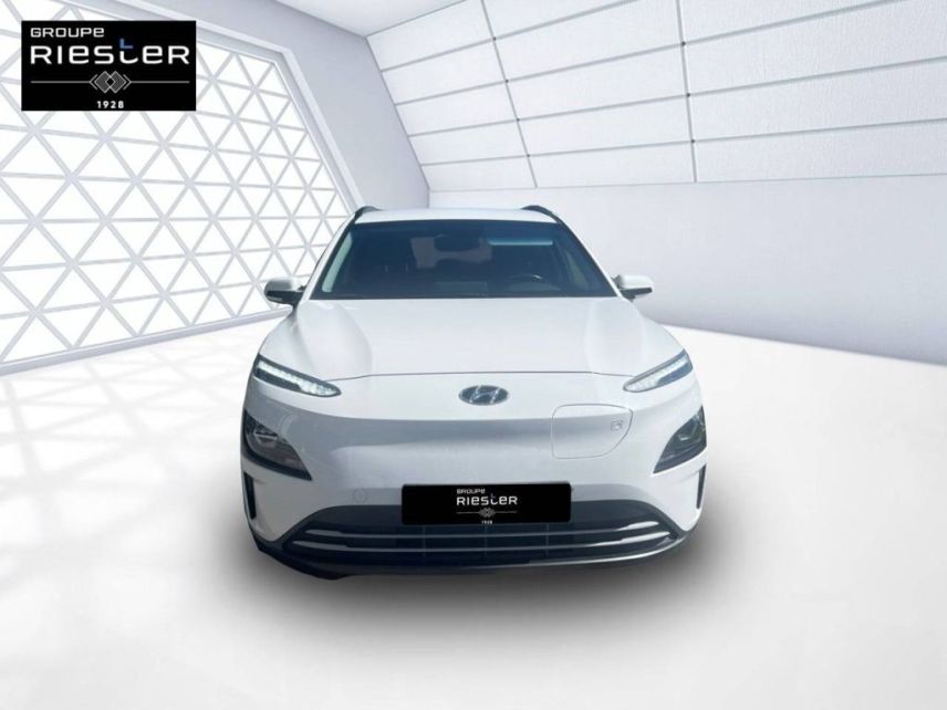 77100 : Hyundai Meaux - Protea by Riester - HYUNDAI KONA ELECTRIC Intuitive - KONA ELECTRIQUE - BLANC - Automate à fonct. Continu - Courant électrique