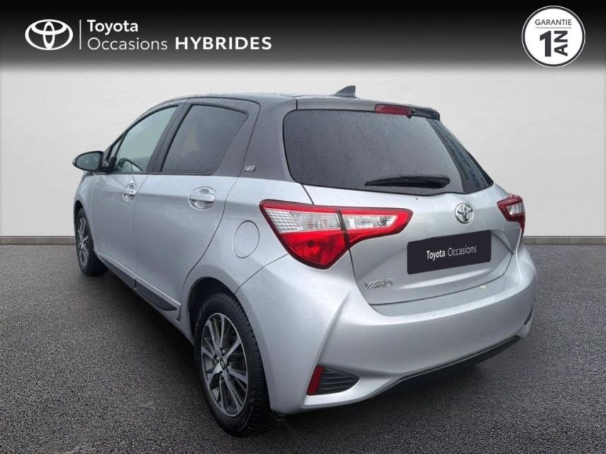 50000 : Hyundai Saint-Lô - GCA - TOYOTA Yaris - Yaris - Gris Aluminium bi-ton Toit Gris Atlas - Traction - Essence