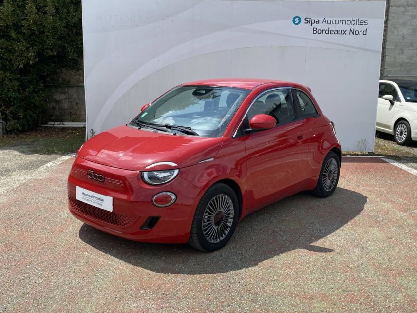 33110 : Hyundai Bordeaux Nord Le Bouscat - Sipa Automobiles - FIAT 500e BERLINE MY22 SERIE 1 STEP 1 (RED) - 500 III - Rouge - Automate à fonct. Continu - Courant électrique