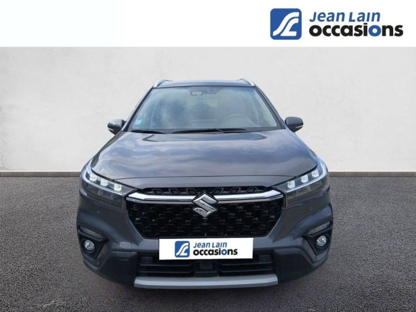 74600 : Hyundai Annecy - Jean Lain Mobilités - SUZUKI S-CROSS Style - S-CROSS II - Gris - Boîte automatique - Essence / Courant électrique