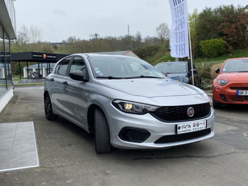 50300 : Hyundai Avranches - GCA - FIAT Tipo - Tipo - Gris Maestro Métallisé - Traction - Essence