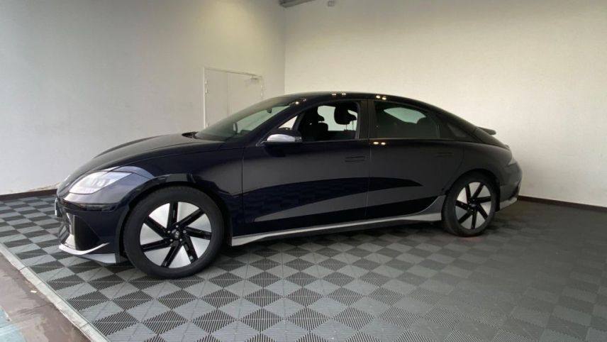 85000 : Hyundai MoceanRent | La Roche-sur-Yon - Océane Auto - HYUNDAI IONIQ 6 Intuitive - IONIQ 6 - Bleu - Automate à fonct. Continu - Courant électrique