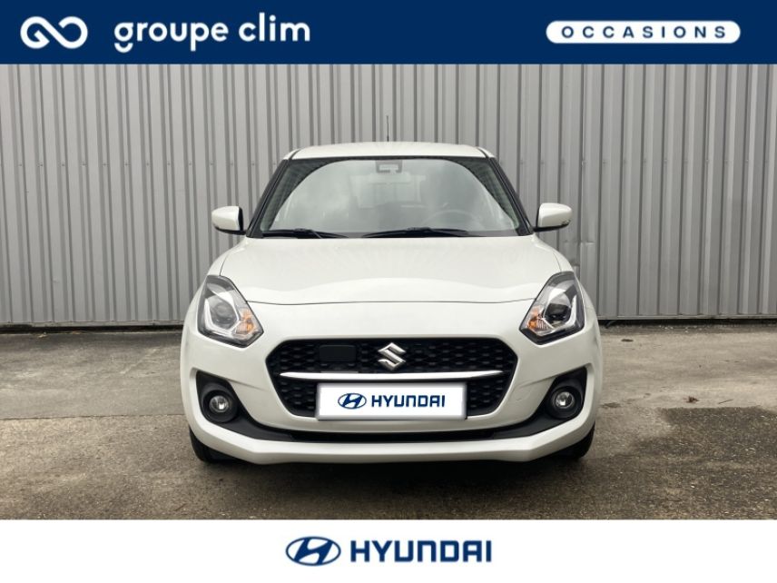 40990 : Hyundai Dax - i-AUTO - SUZUKI Swift - Swift - Pure White Pearl métallisé - Traction - Essence/Micro-Hybride