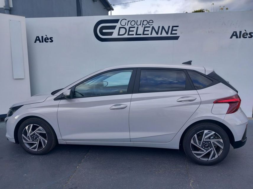 30100 : Hyundai Alès - Auto Hall - HYUNDAI i20 Intuitive - i20 III - Blanc - Boîte manuelle - Essence sans plomb