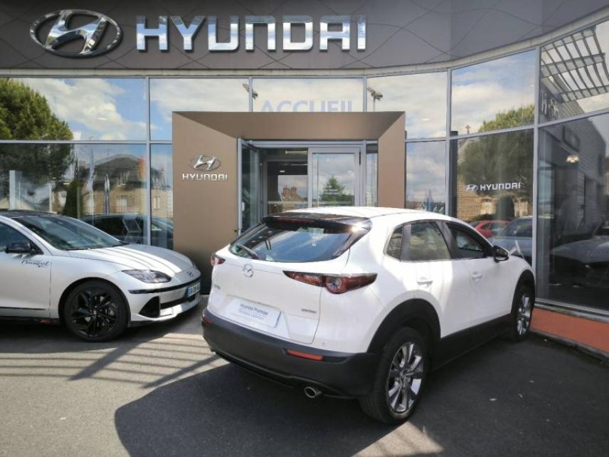 19100 : Hyundai Brive-la-Gaillarde - Garage Pouget - MAZDA CX-30 - CX-30 - Snowflake White Pearl Mica - Traction - Essence/Micro-Hybride