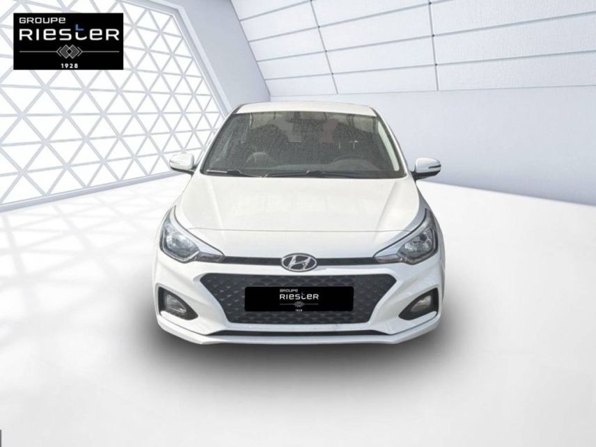 77100 : Hyundai Meaux - Protea by Riester - HYUNDAI i20 Initia - i20 II - BLANC - Boîte manuelle - Essence sans plomb