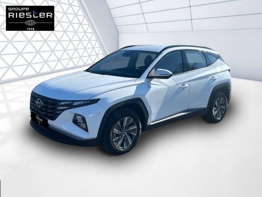 77600 : Hyundai Bussy-Saint-Georges - Protea by Riester - HYUNDAI TUCSON Intuitive - TUCSON IV - BLANC - Boîte automatique - Essence / Courant électrique