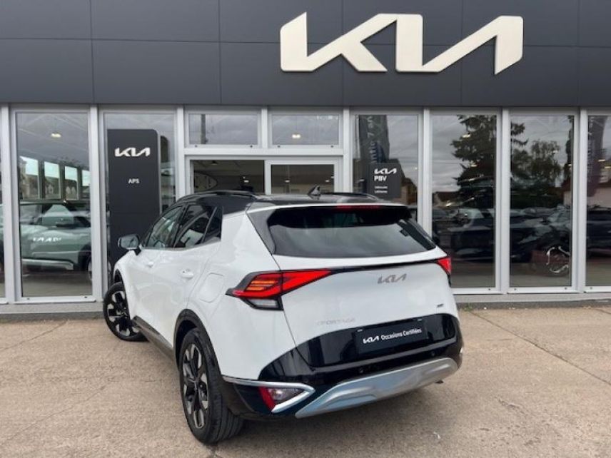 89100 : Hyundai Sens - APS - KIA Sportage - Sportage - Blanc Sensation nacré - Transmission intégrale - Hybride rechargeable : Essence/Electrique