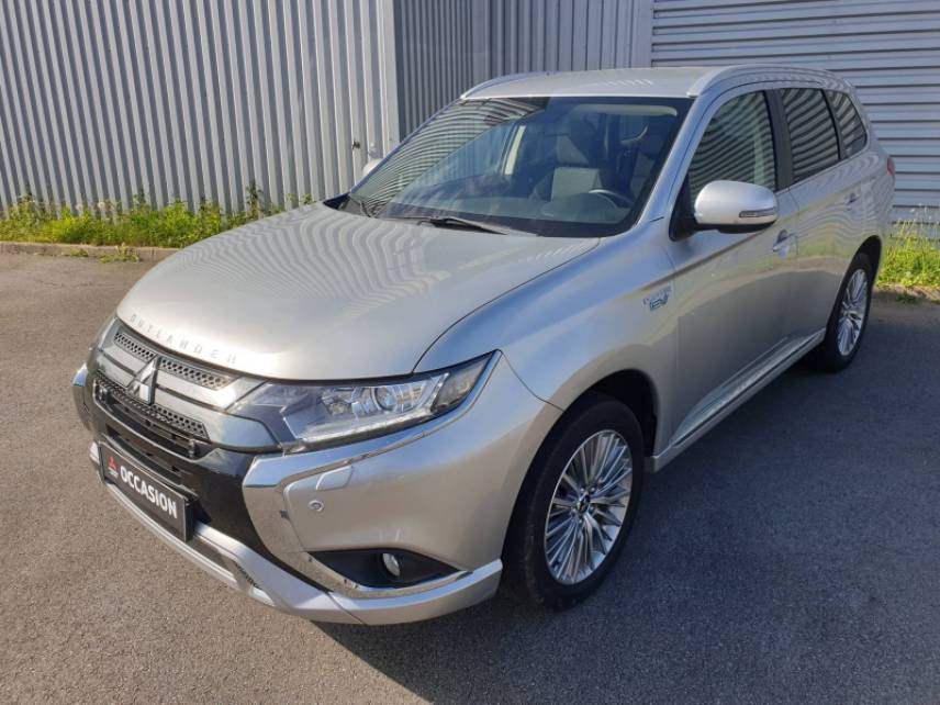 29200 : Hyundai Brest - Iroise Automobiles - MITSUBISHI Outlander - Outlander - Sterling Silver - Transmission intégrale - Hybride rechargeable : Essence/Electrique