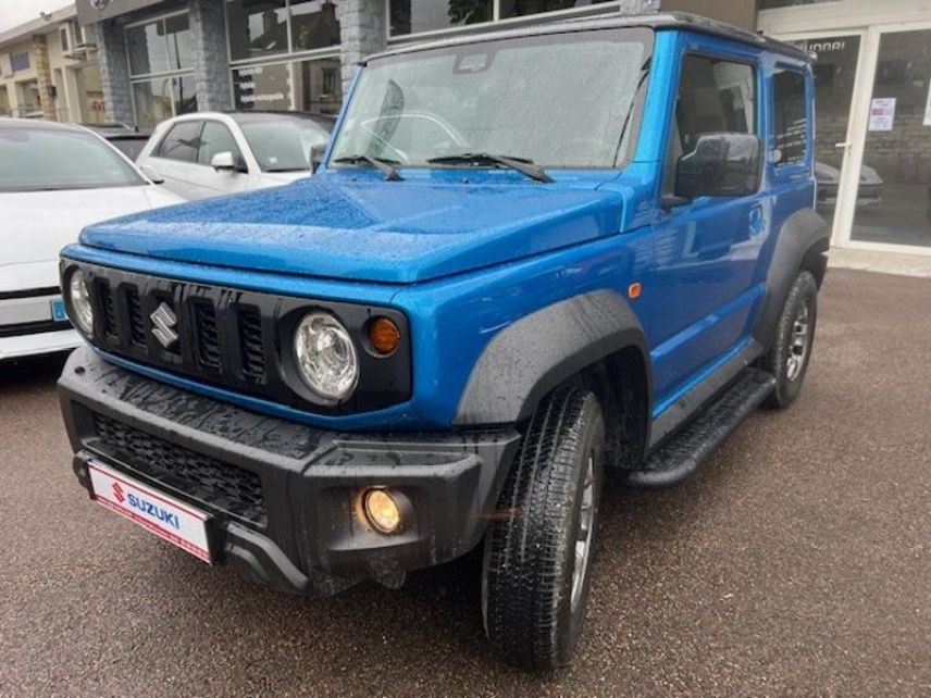 89100 : Hyundai Sens - APS - SUZUKI Jimny - Jimny - BRISK BLUE TOIT BLACK CZW - Intégrale - Essence