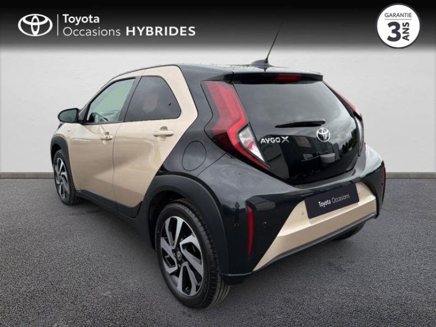 50000 : Hyundai Saint-Lô - GCA - TOYOTA Aygo X - Aygo X - Bi-Ton Beige Gingembre métal/Toit noir - Traction - Essence
