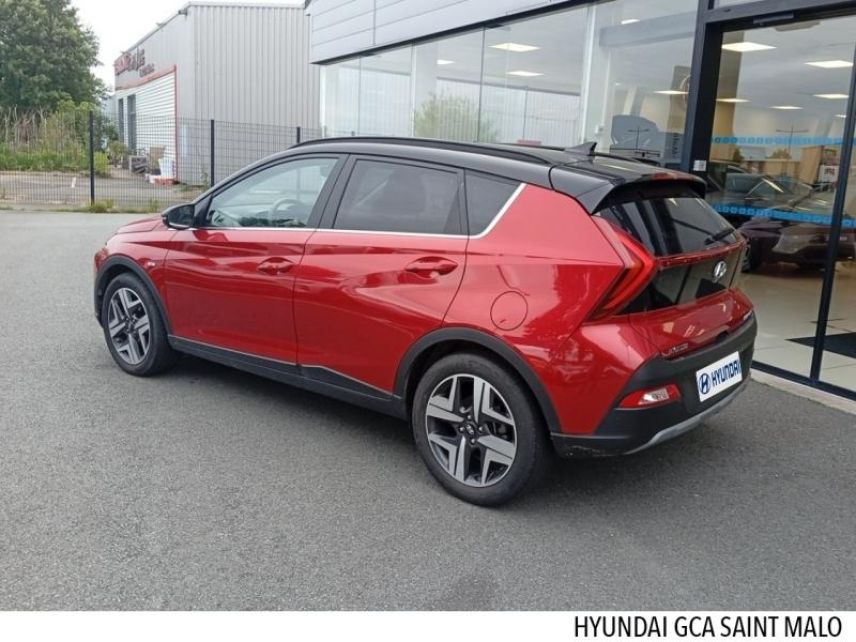 35400 : Hyundai Saint-Malo - GCA - HYUNDAI Bayon - Bayon - Dragon red / phantom black - Traction - Essence/Micro-Hybride