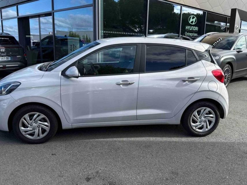 56000 : Hyundai Vannes - Park Lann Automobiles - HYUNDAI i10 - i10 - Lumen Gray Métal - Traction - Essence