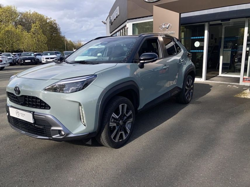 49070 : Hyundai Angers - Oceane Automobiles - TOYOTA YARIS CROSS HYBRIDE Premiere - YARIS CROSS - Gris - Automate à fonct. Continu - Essence / Courant électrique