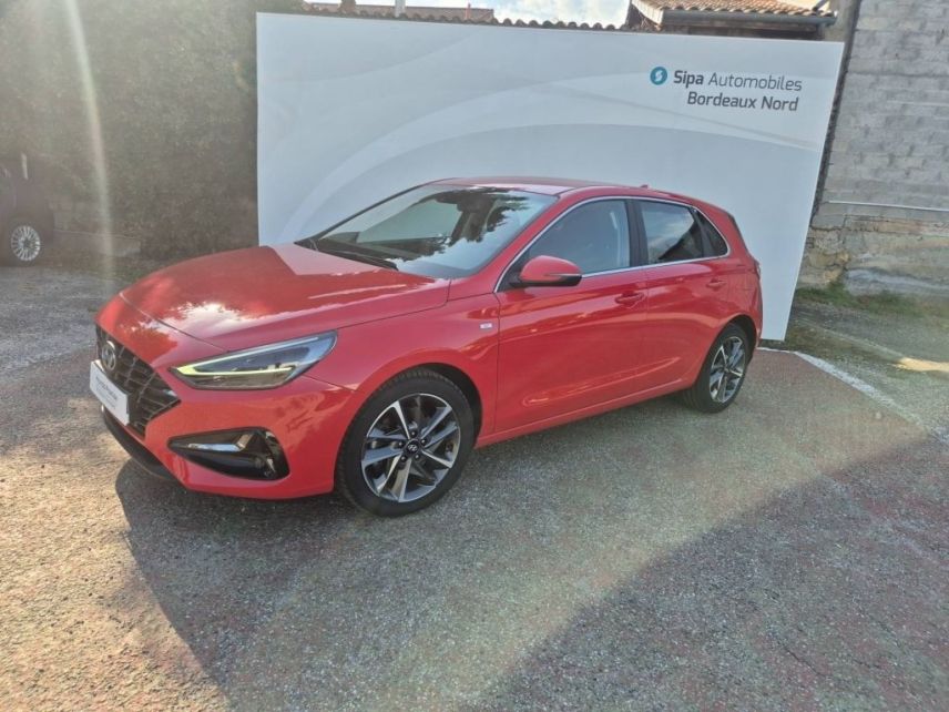 33110 : Hyundai Bordeaux Nord Le Bouscat - Sipa Automobiles - HYUNDAI i30 Creative - i30 III - Rouge - Boîte séquentielle - Essence sans plomb