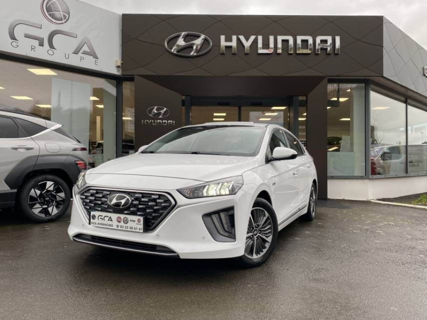 50300 : Hyundai Avranches - GCA - HYUNDAI Ioniq - Ioniq - Polar White - Traction - Hybride rechargeable : Essence/Electrique