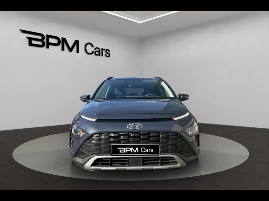 92250 : Hyundai La Garenne-Colombes - BPM Cars - HYUNDAI Bayon - Bayon - Aurora Grey Métal - Traction - Essence/Micro-Hybride