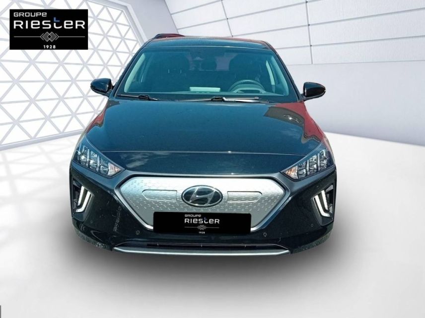 77600 : Hyundai Bussy-Saint-Georges - Protea by Riester - HYUNDAI IONIQ Creative - IONIQ - NOIR - Automate à fonct. Continu - Courant électrique