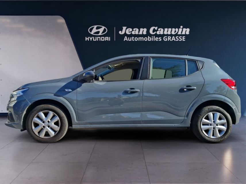 06130 : Hyundai Grasse - Garage Jean Cauvin - DACIA SANDERO Expression - SANDERO III - Gris - Boîte manuelle - Essence sans plomb