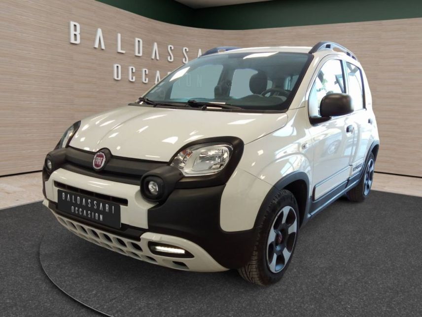 83130 : Hyundai Toulon - Autodif SAS - Groupe BALDASSARI - FIAT PANDA SERIE 2 City Cross - PANDA III - BLANC - Boîte manuelle - Essence sans plomb