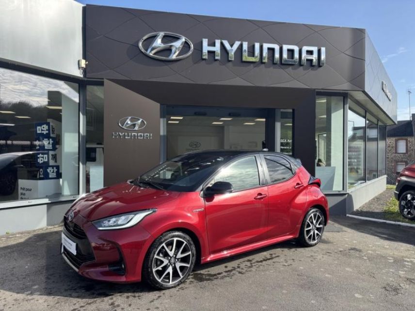 50300 : Hyundai Avranches - GCA - TOYOTA Yaris - Yaris - Bi-ton Rouge Intense / Toit noir - Traction - Hybride : Essence/Electrique
