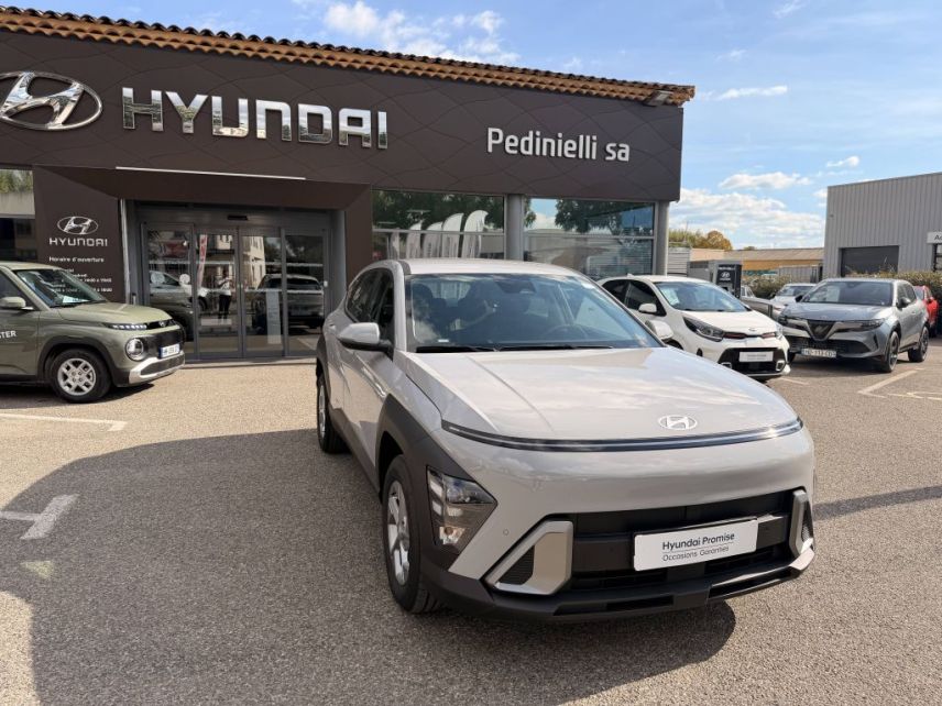 84120 : Hyundai PERTUIS - SA PEDINIELLI - HYUNDAI KONA Intuitive - KONA II - Gris - Automate sequentiel - Essence / Courant électrique