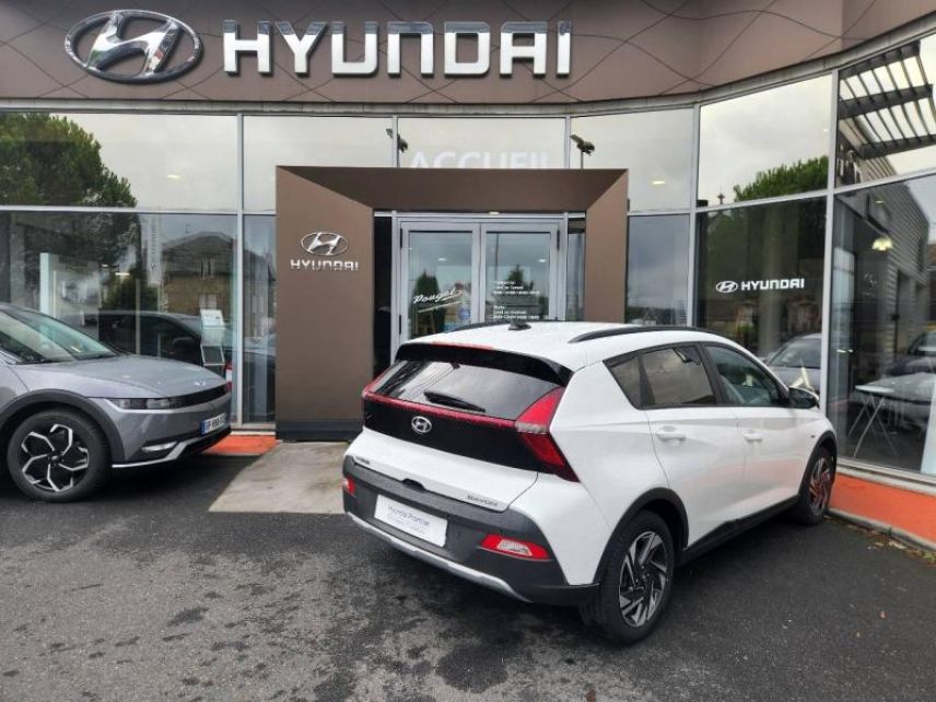 19100 : Hyundai Brive-la-Gaillarde - Garage Pouget - HYUNDAI Bayon - Bayon - Blanc - Traction - Essence/Micro-Hybride