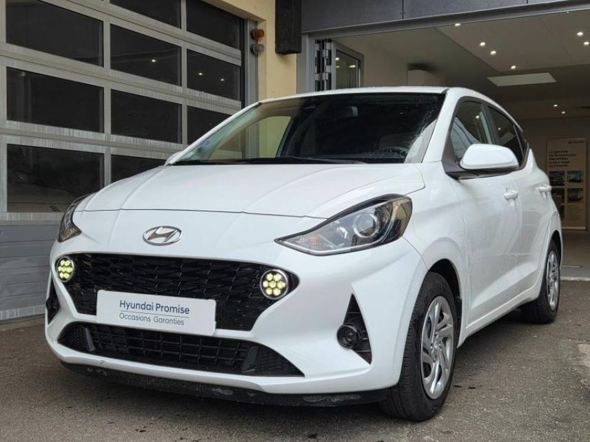 78000 : Hyundai Versailles - SOCOHY - HYUNDAI i10 - i10 - Atlas White - Traction - Essence
