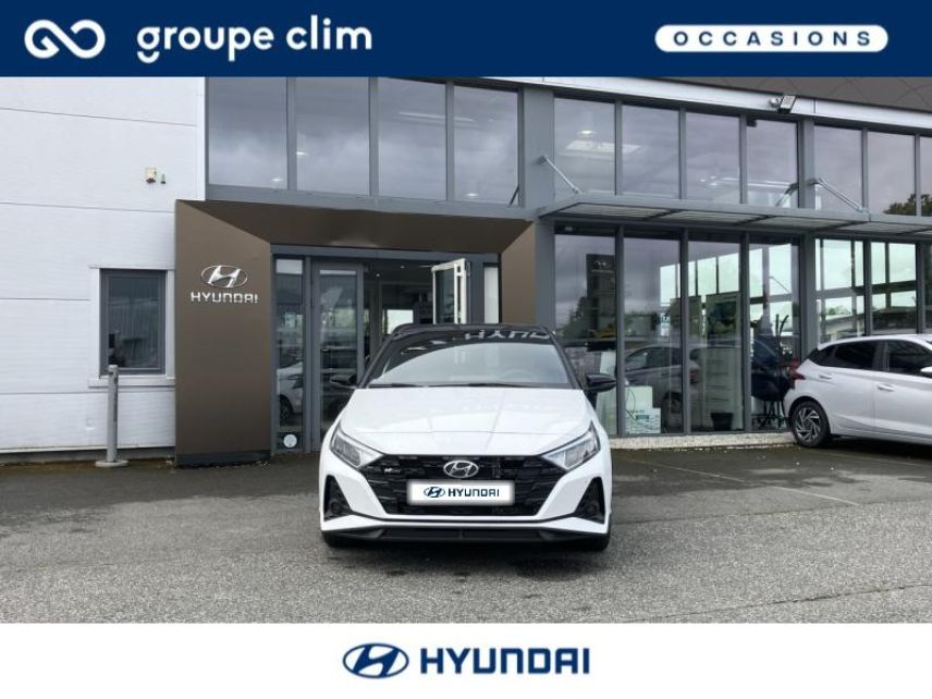 65000 : Hyundai Tarbes i-AUTO - HYUNDAI i20 - i20 - Polar White Métal/Toit/rétros Black - Traction - Essence/Micro-Hybride