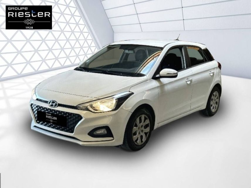 60740 : Hyundai Saint-Maximin - Protea by Riester - HYUNDAI i20 Initia - i20 II - BLANC - Boîte manuelle - Essence sans plomb