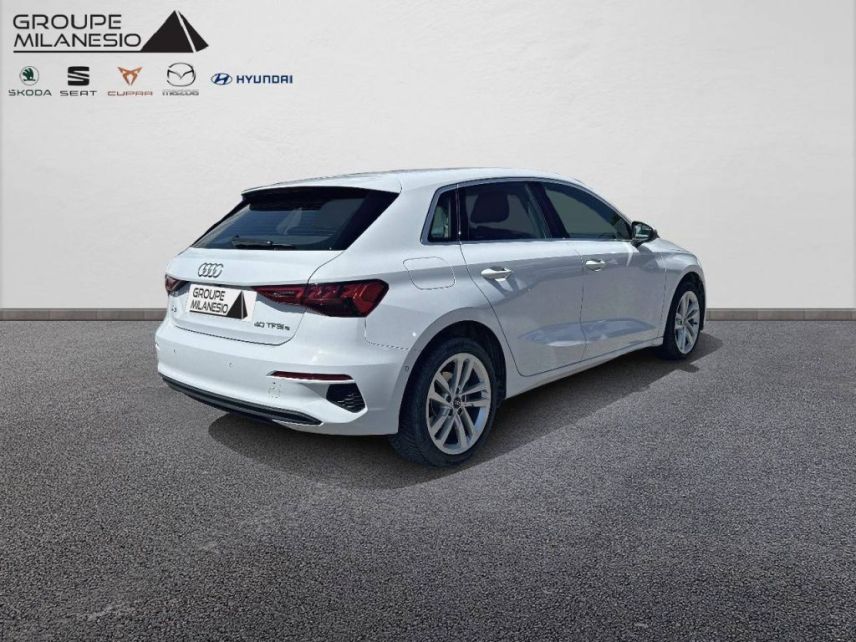 13290 : Hyundai Aix en Provence - Cap Milanesio - AUDI A3 SPORTBACK Business line - A3/S3/RS3 IV - Blanc - Automate sequentiel - Essence / Courant électrique