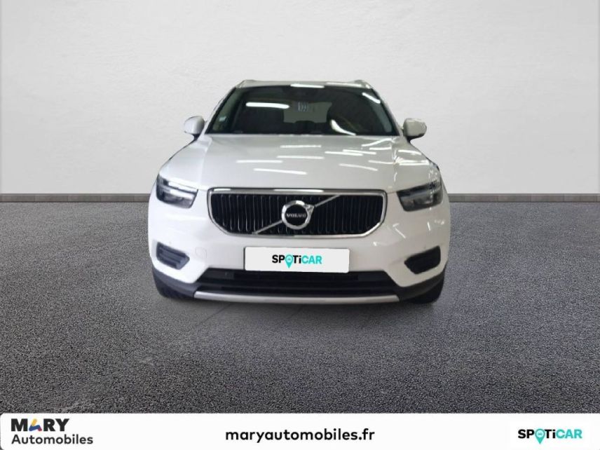 02100 : Hyundai Saint-Quentin - Mary Automobiles - VOLVO XC40 Momentum - XC40 - BLANC - Boîte automatique - Diesel