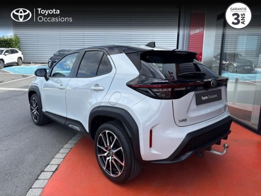 50000 : Hyundai Saint-Lô - GCA - TOYOTA Yaris Cross - Yaris Cross - Gris Chrome/Toit Noir (M) - Traction - Hybride : Essence/Electrique