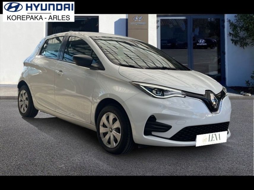 13200 : HYUNDAI Arles - Lexa Automobile - RENAULT ZOE Life - ZOE - Blanc - Automate à fonct. Continu - Courant électrique