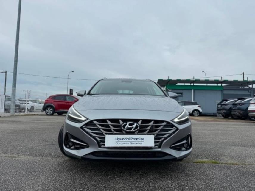 78310 : Hyundai Coignières - Socohy | Groupe Rabot - HYUNDAI i30 SW - i30 SW - Shimmering silver - Traction - Essence/Micro-Hybride