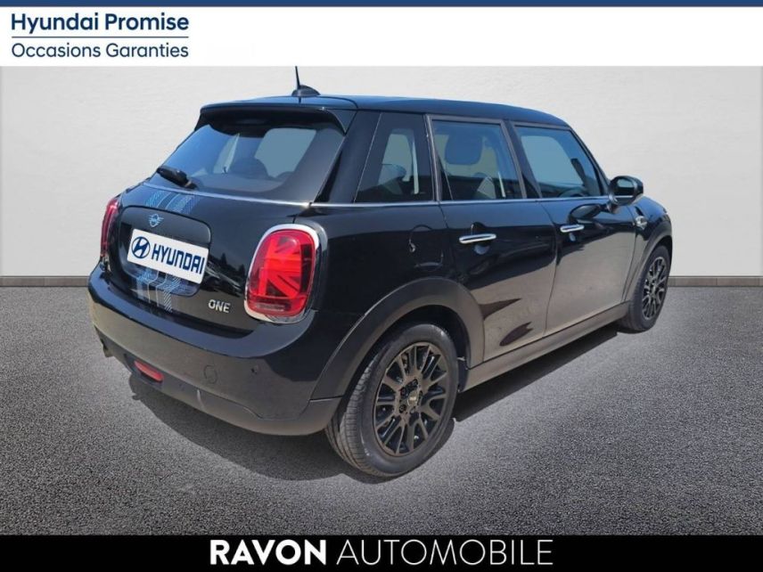42100 : Hyundai Saint-Etienne - Ravon Automobile - MINI HATCH 5 PORTES F55 LCI Edition Heddon Street - MINI F55 - Noir - Boîte manuelle - Essence sans plomb