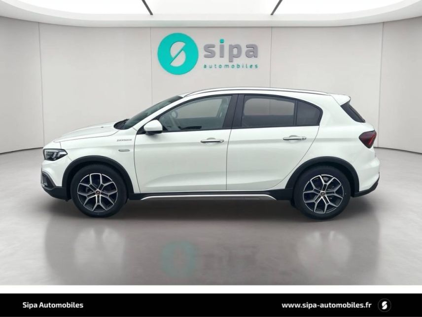 33140 : Hyundai Bordeaux Sud Villenave d'Ornon - Sipa Automobiles - FIAT TIPO CROSS SW MY22 Plus - TIPO CROSS SW MY22 - BLANC - Boîte automatique - Essence sans plomb