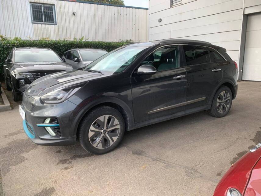 77100 : Hyundai Meaux - Protea by Riester - KIA E-NIRO Premium - NIRO - GRIS FONCE - Automate à fonct. Continu - Courant électrique